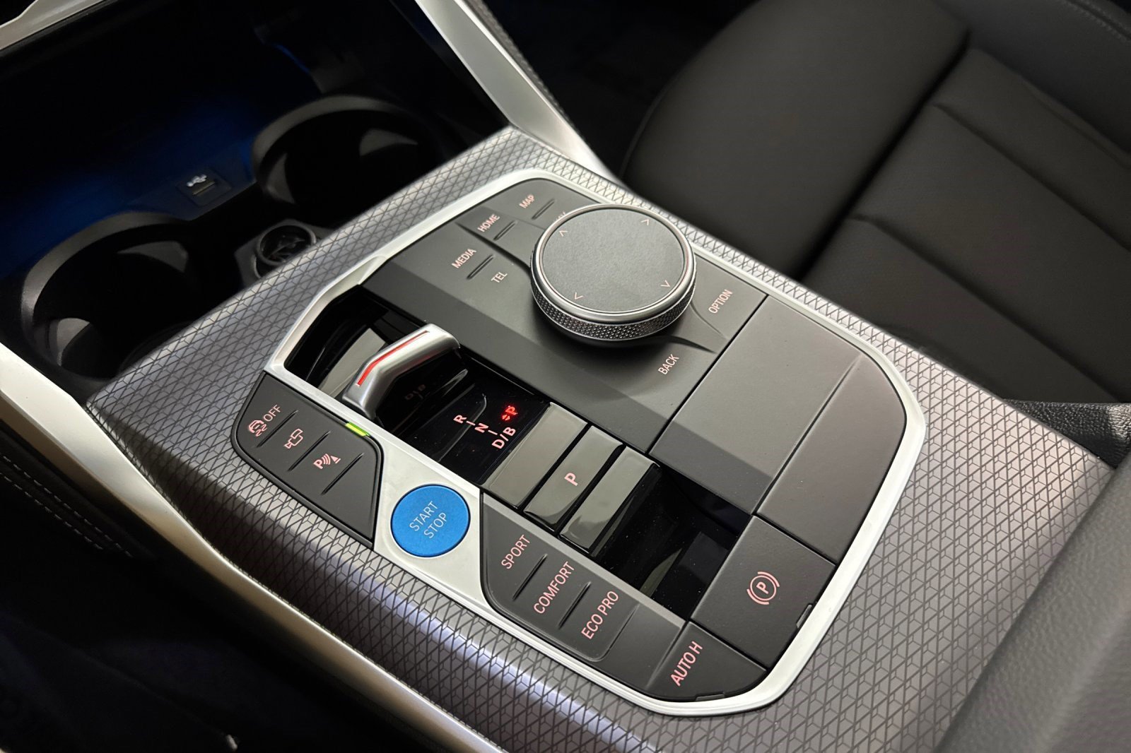 New 2026 BMW i4 eDrive40 w/ M Sport Package RWD image 17
