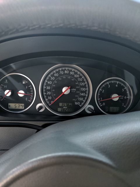 Used 2005 Chrysler Crossfire Limited image 30