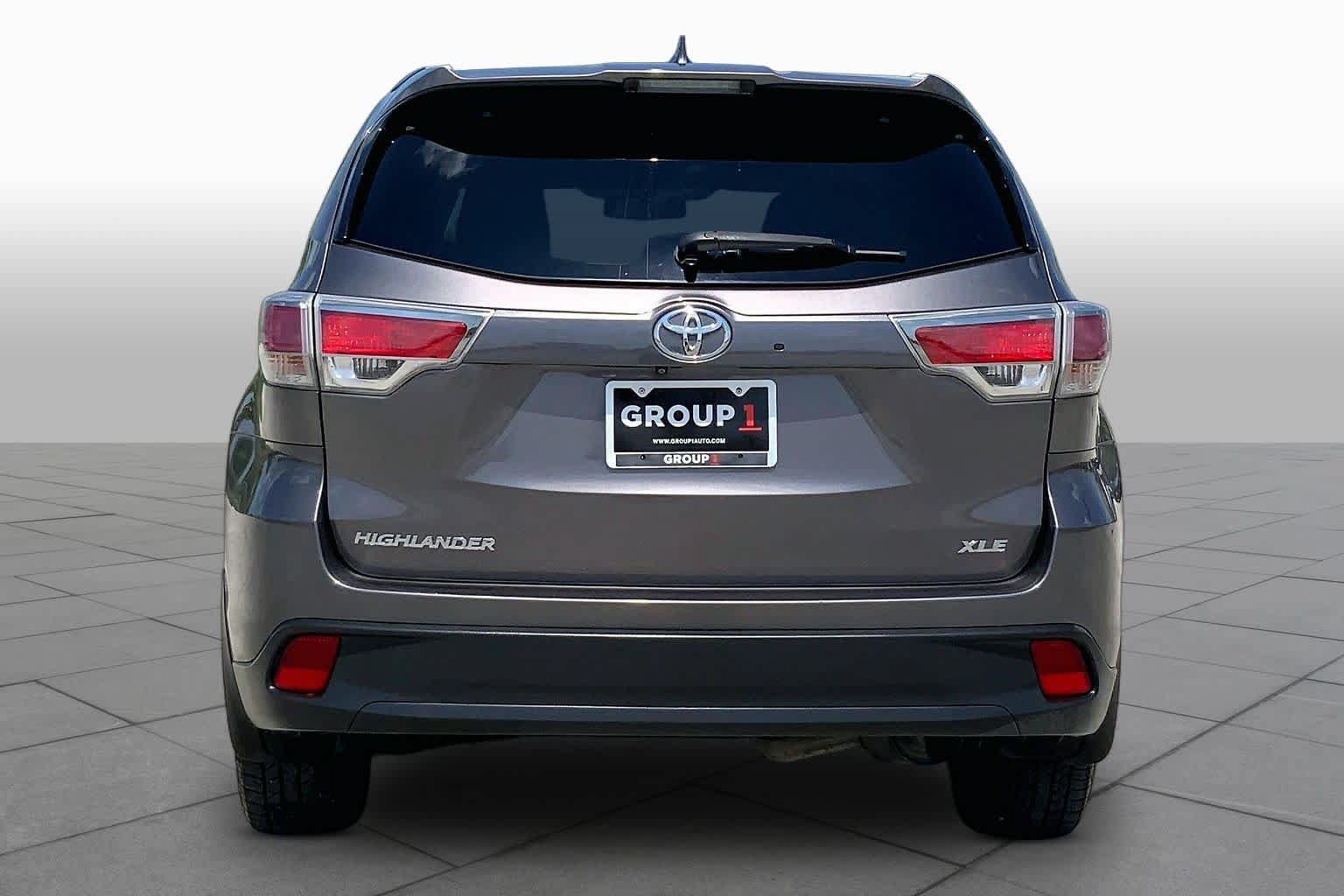 Used 2015 Toyota Highlander XLE FWD image 5