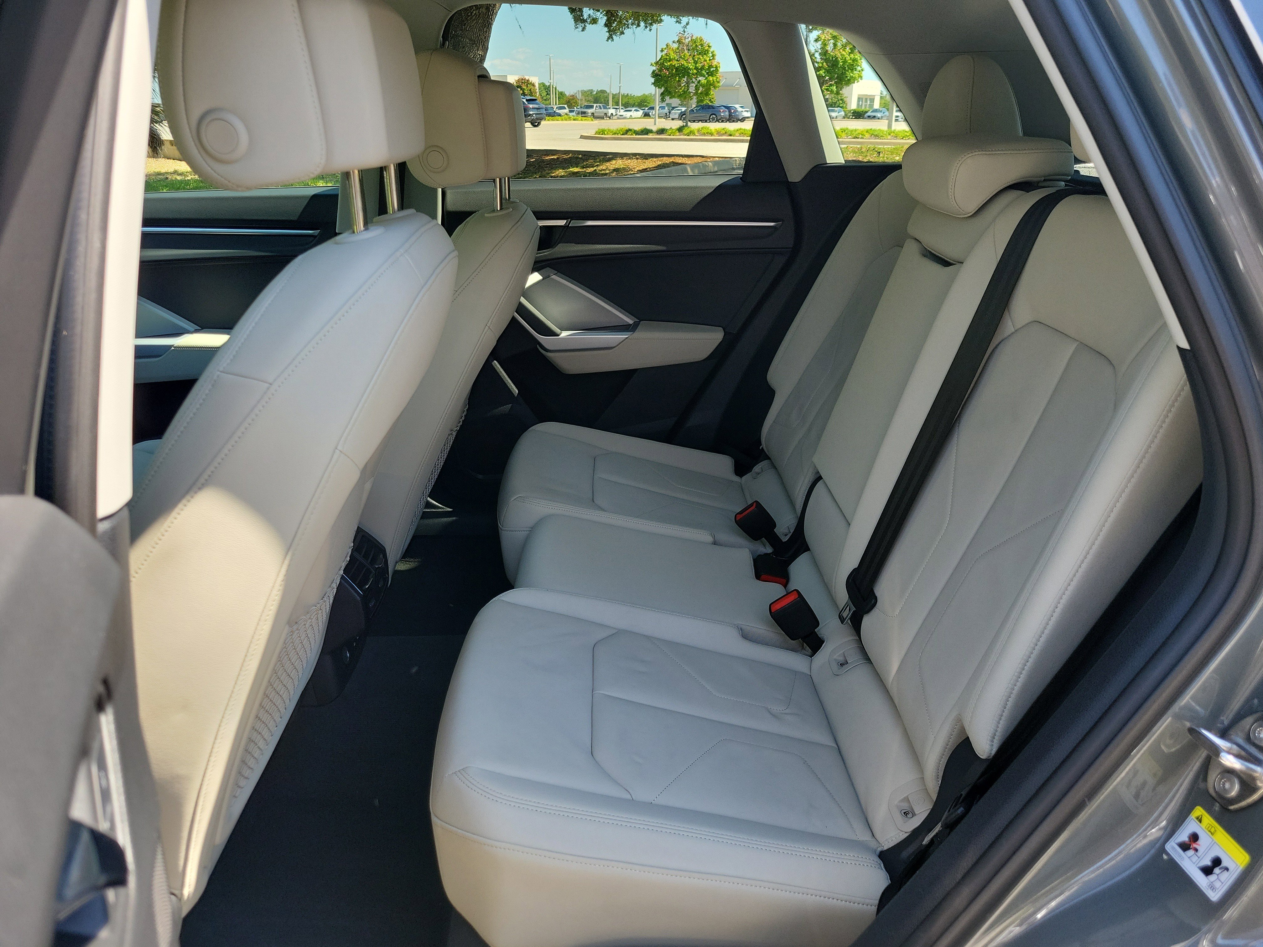 Certified 2023 Audi Q3 2.0T Premium Plus w/ Premium Plus Package image 16