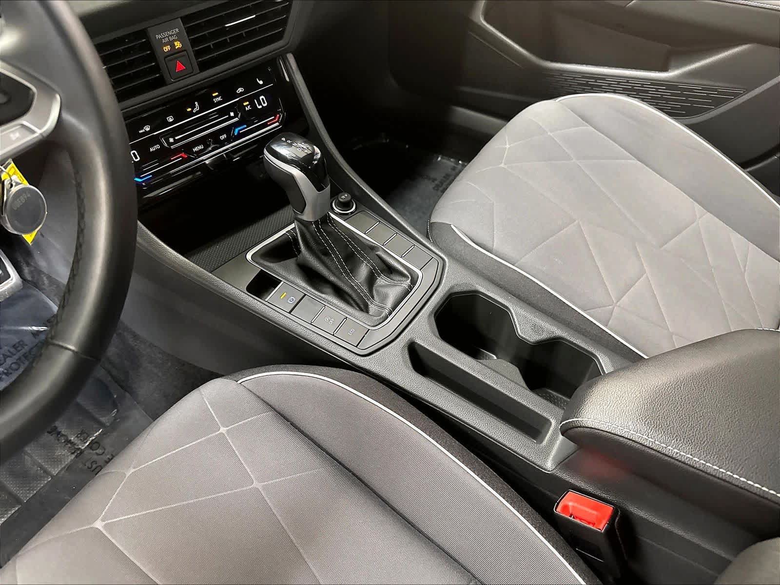 Used 2026 Volkswagen Jetta Sport FWD image 20