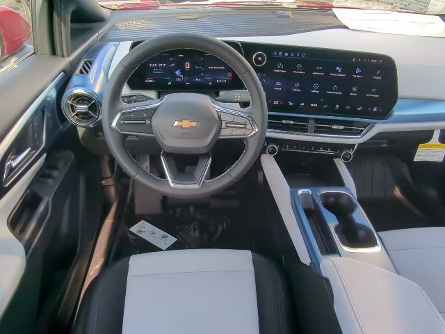 New 2026 Chevrolet Equinox EV LT image 4