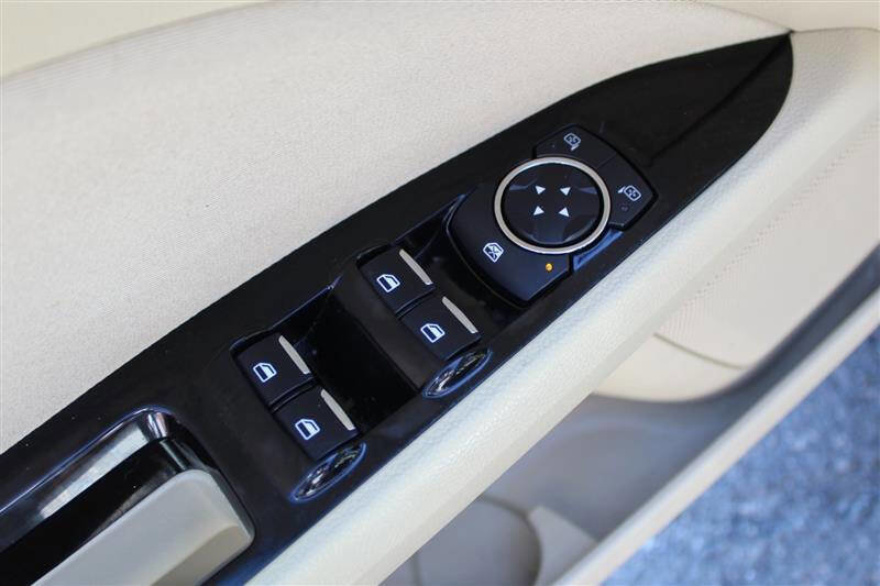 Used 2013 Ford Fusion SE image 14