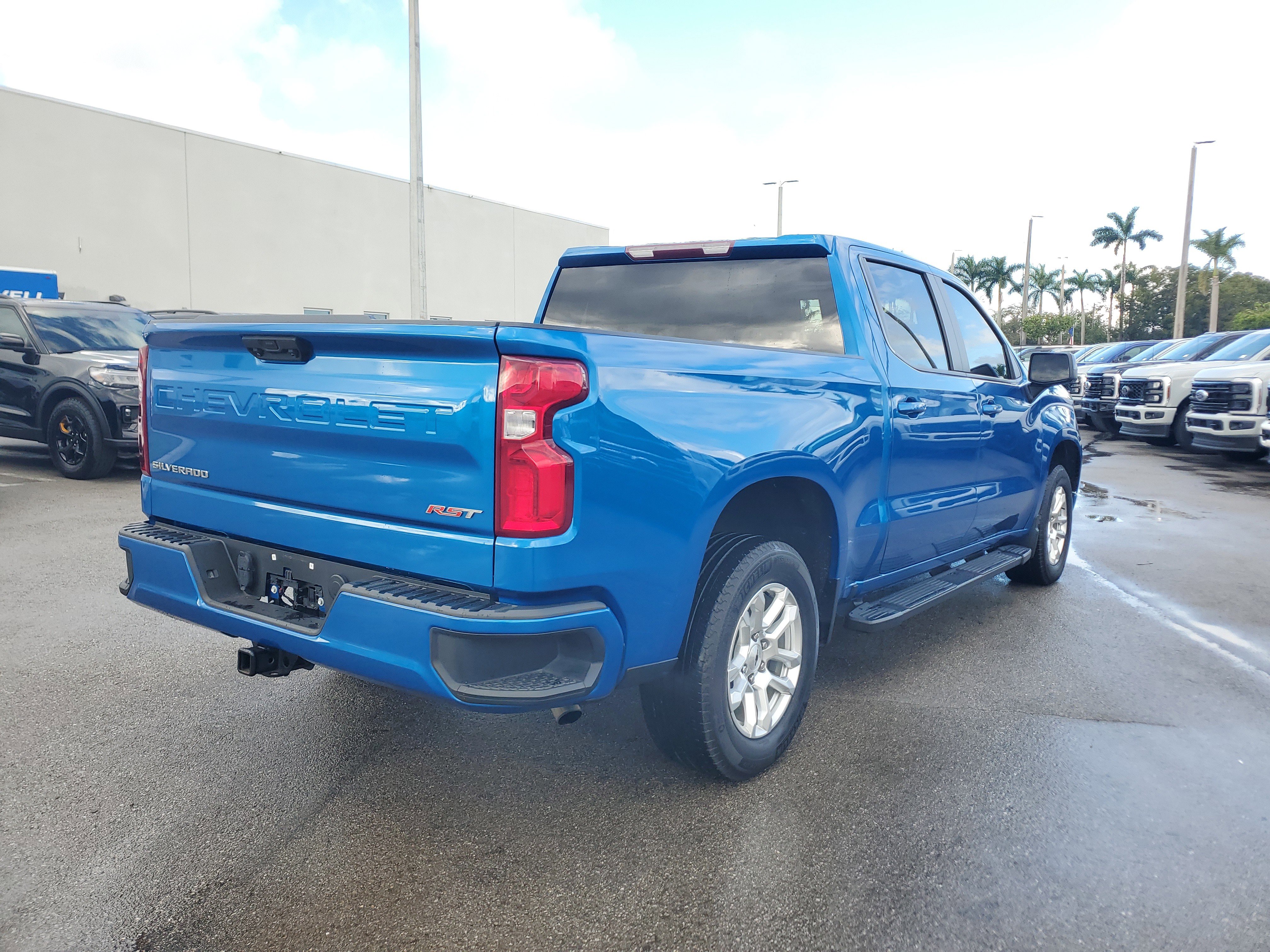 Used 2023 Chevrolet Silverado 1500 RST image 5