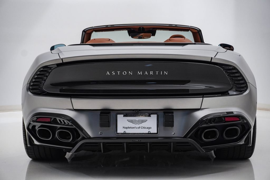 Used 2026 Aston Martin Vanquish Convertible RWD image 9