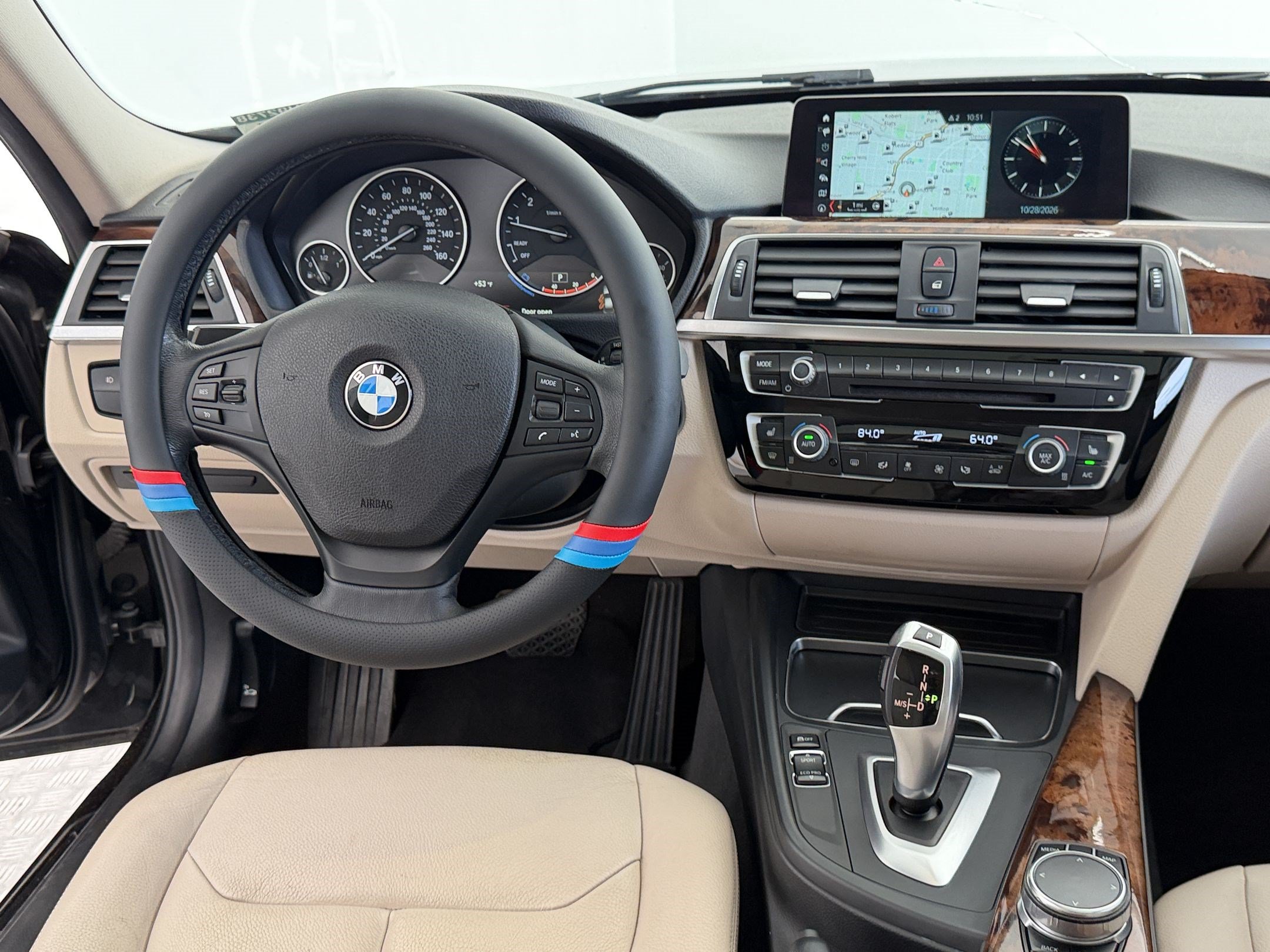 Used 2018 BMW 320i Sedan RWD image 29