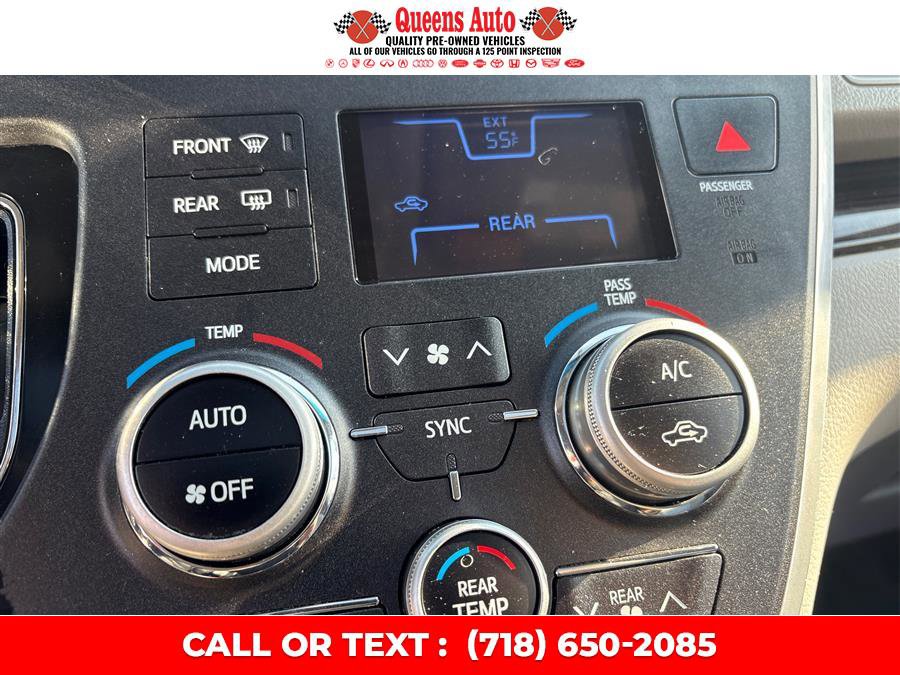 Used 2017 Toyota Sienna XLE image 39