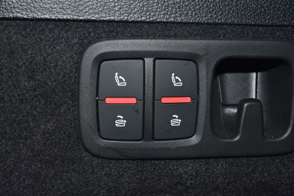 Used 2024 Audi Q7 2.0T Premium Plus image 32