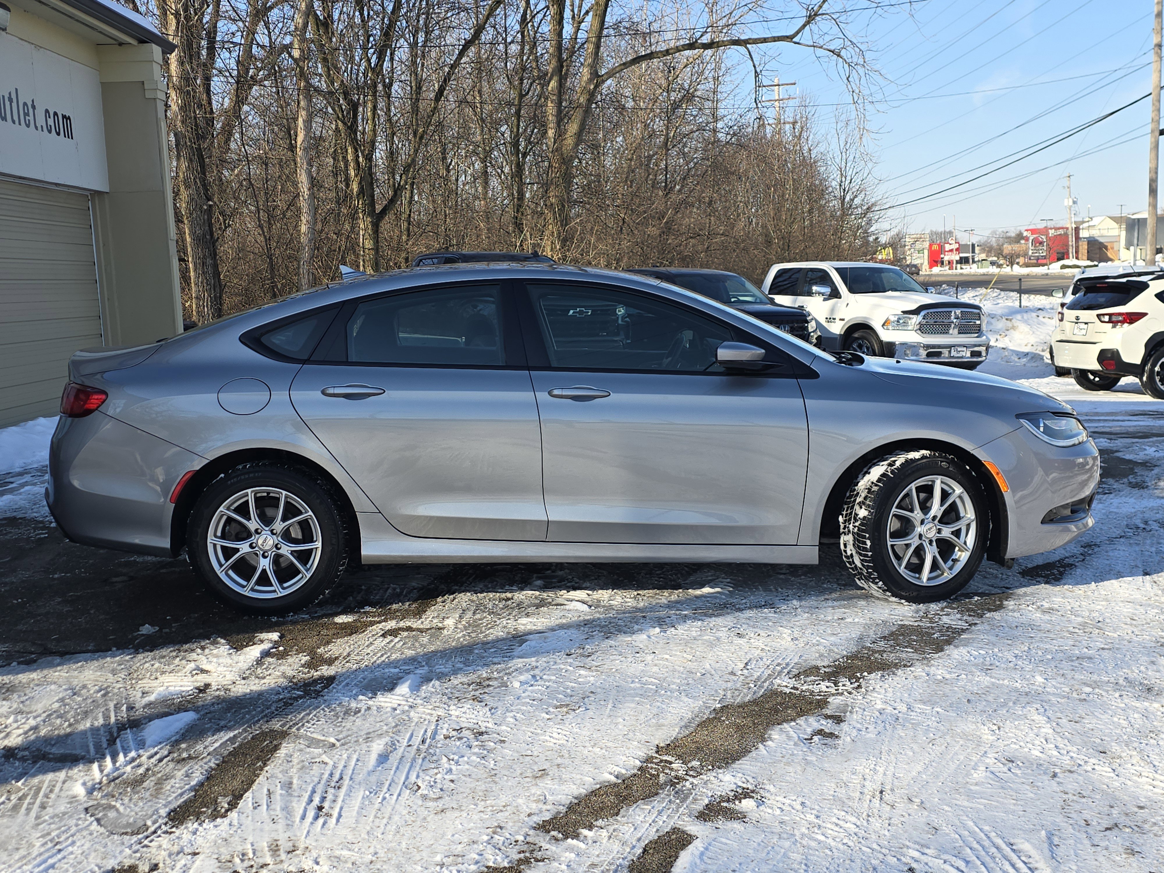 Used 2016 Chrysler 200 S image 8