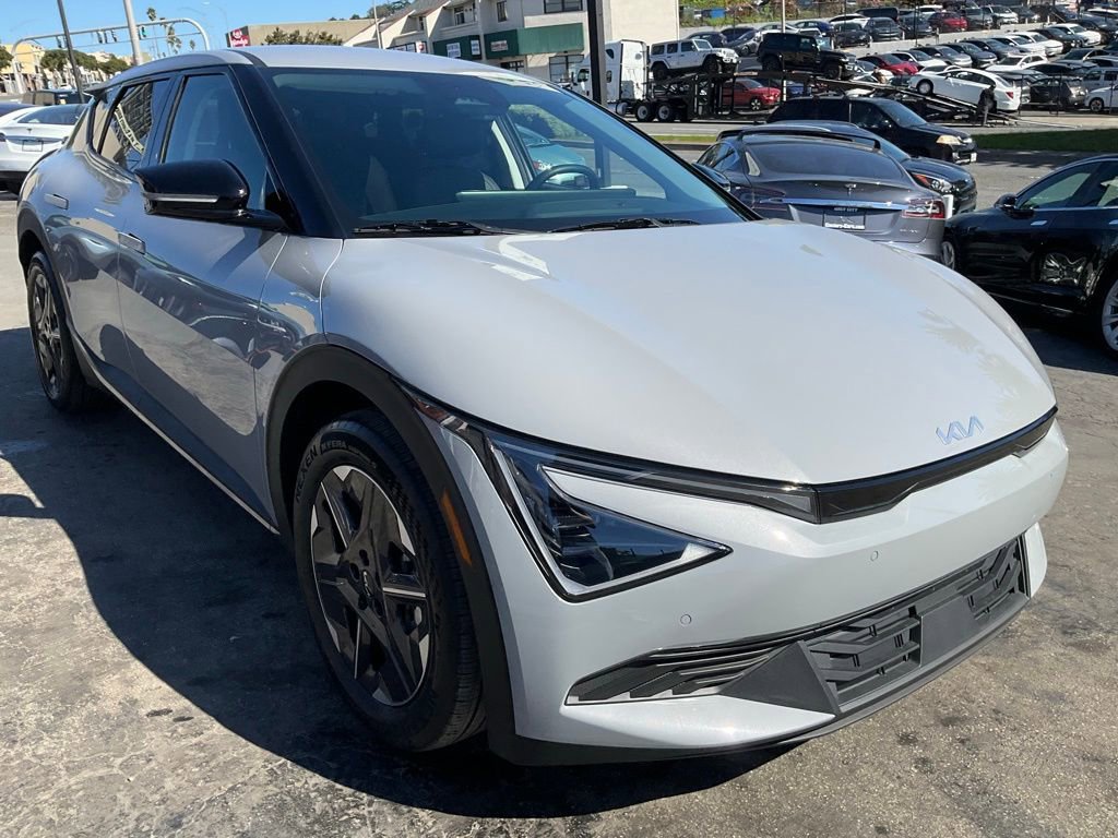 Used 2025 Kia EV6 Light image 65