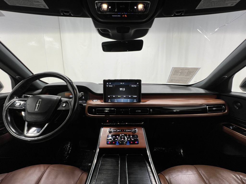 Used 2020 Lincoln Aviator Reserve w/ Elements Package Plus AWD/4WD image 19
