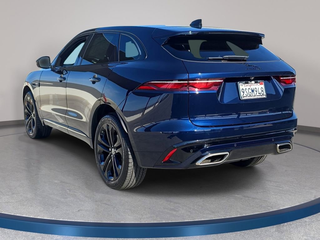 Used 2025 Jaguar F-PACE R-Dynamic S image 7