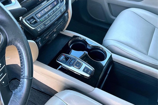 Used 2017 Honda Pilot Touring image 15