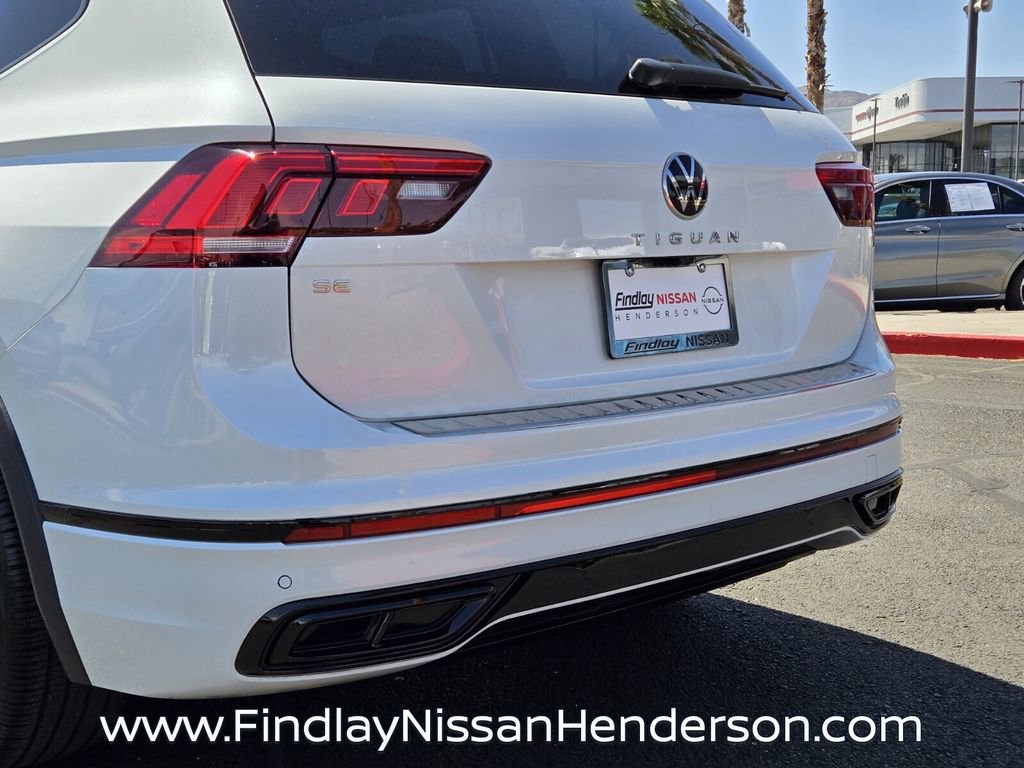Used 2023 Volkswagen Tiguan SE R-Line FWD image 5