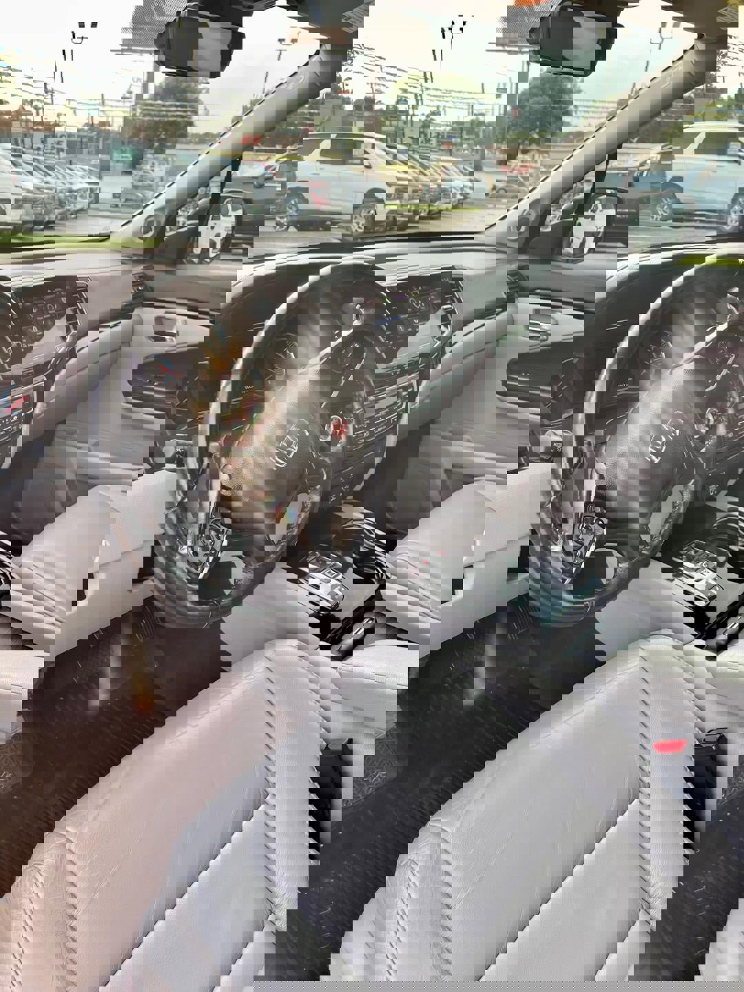 Used 2020 Honda Pilot Touring image 9