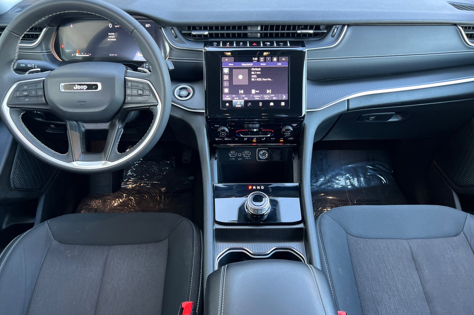 Used 2023 Jeep Grand Cherokee L Laredo image 10