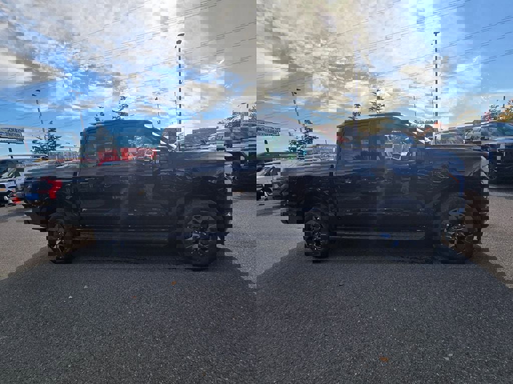 New 2025 Ford F150 Lightning Flash image 4