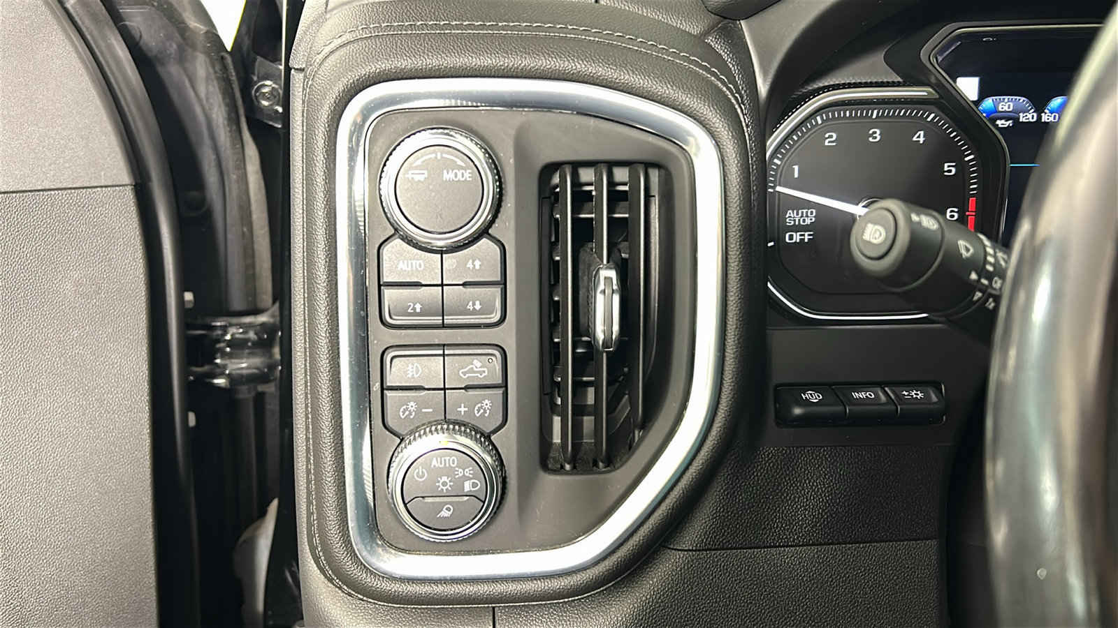 Used 2021 GMC Sierra 1500 Denali w/ Denali Ultimate Package AWD/4WD image 24