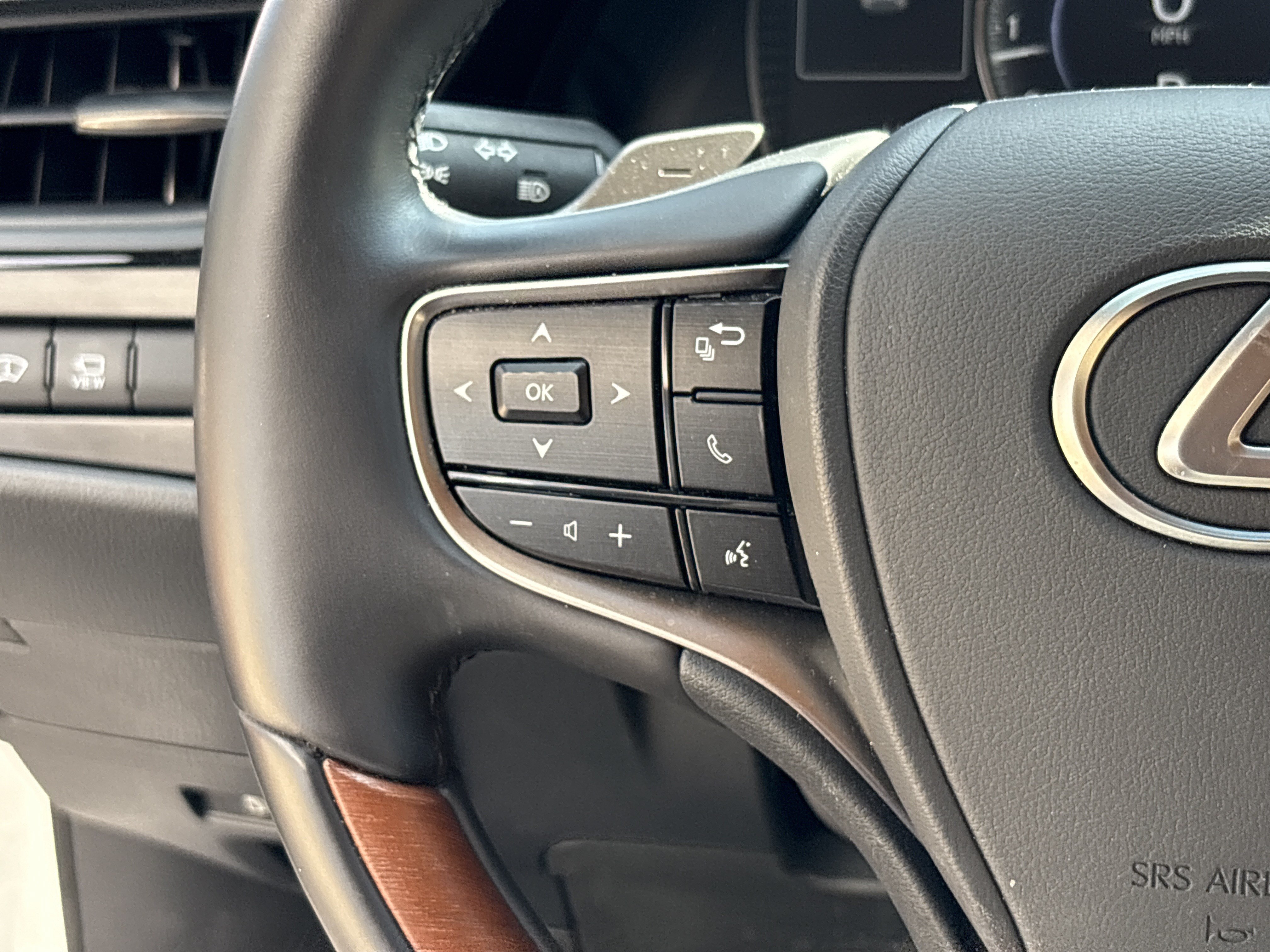Certified 2025 Lexus ES 350 Ultra Luxury FWD image 19