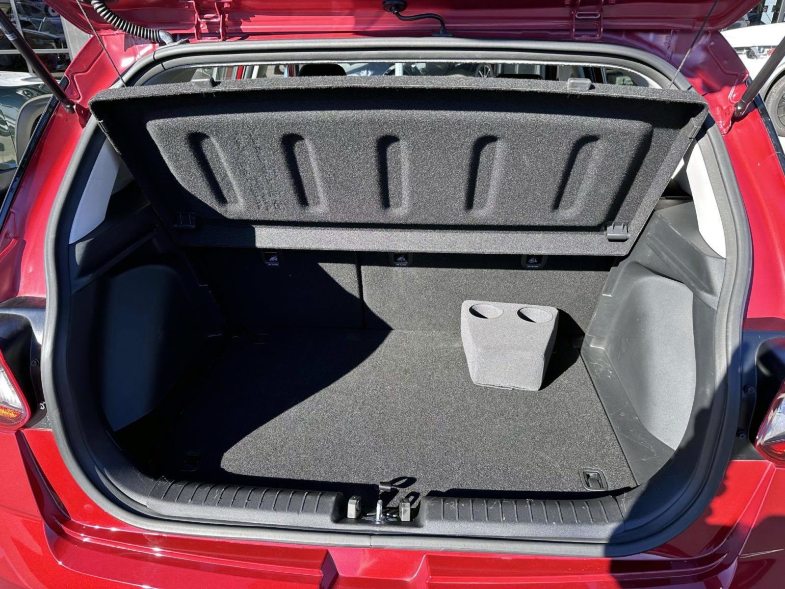 Used 2025 Hyundai Venue SE FWD image 7