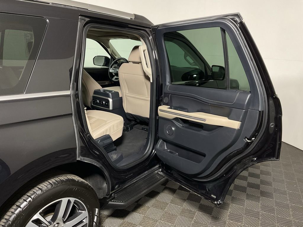 Used 2024 Ford Expedition Limited image 34