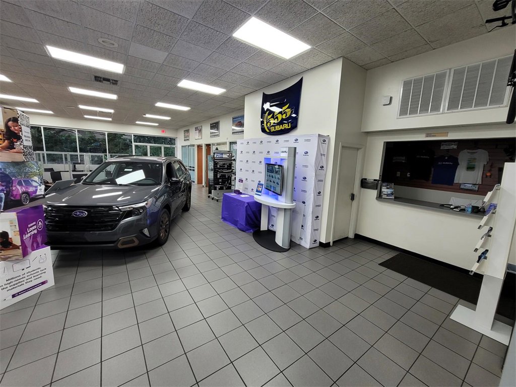 Used 2023 Subaru Crosstrek 2.5i Limited w/ Moonroof Package image 14