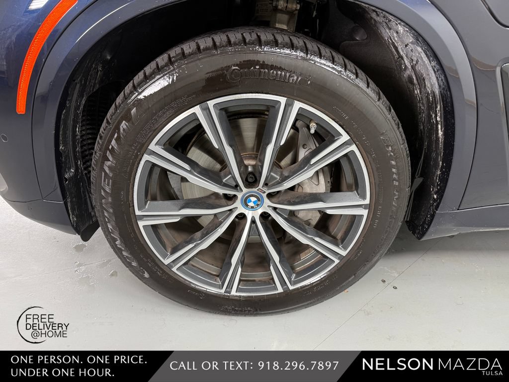 Used 2023 BMW X5 xDrive45e w/ M Sport Package AWD/4WD image 11