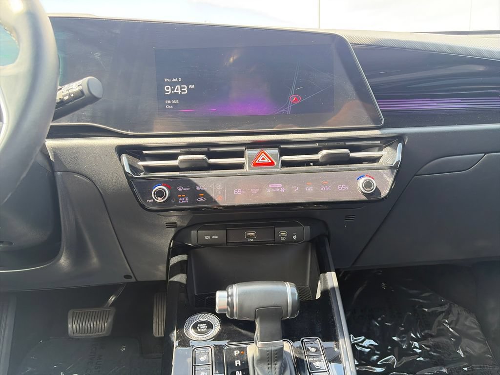 Used 2023 Kia Niro FWD image 25