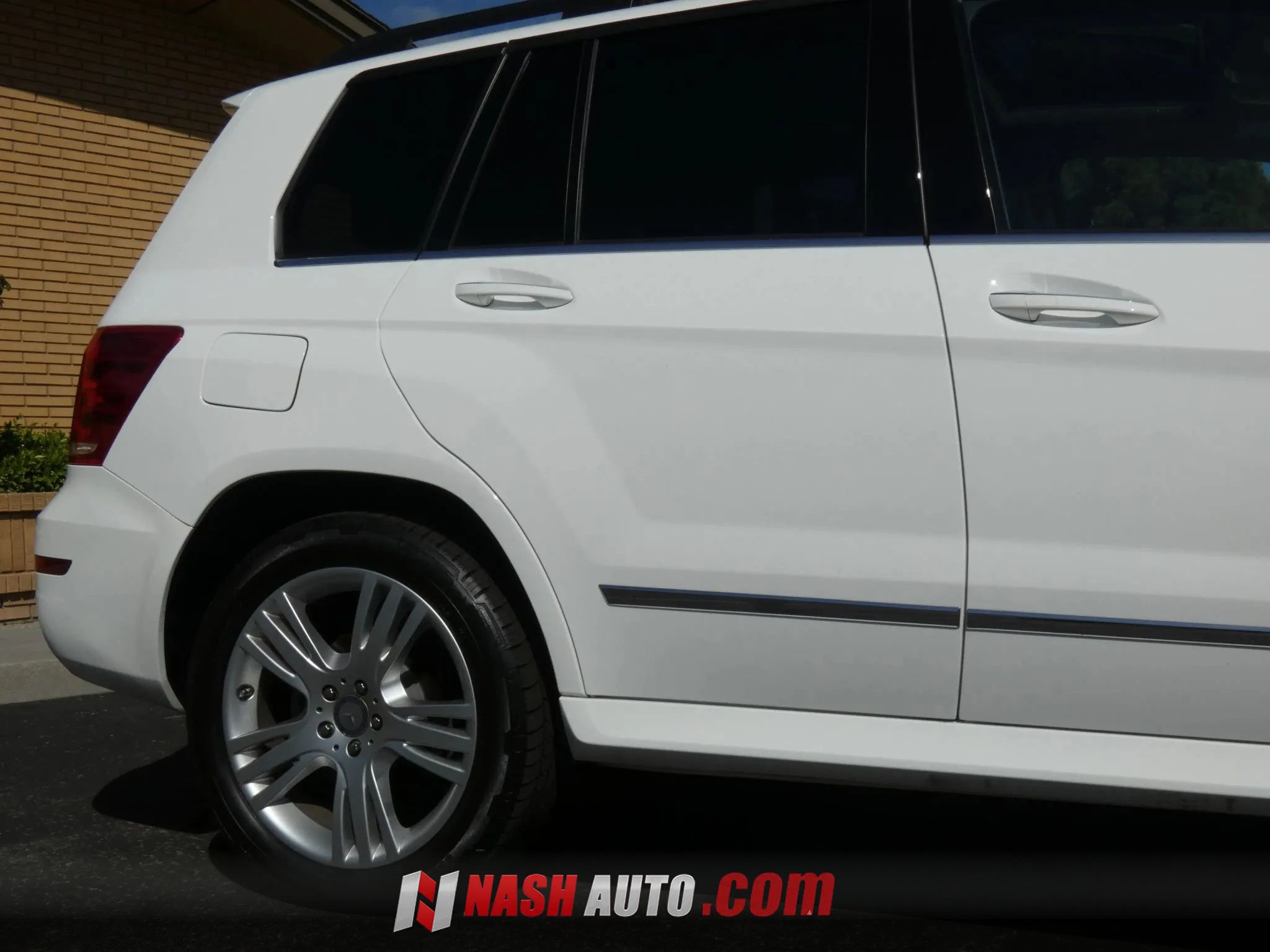 Used 2015 Mercedes-Benz GLK 350 2WD image 8