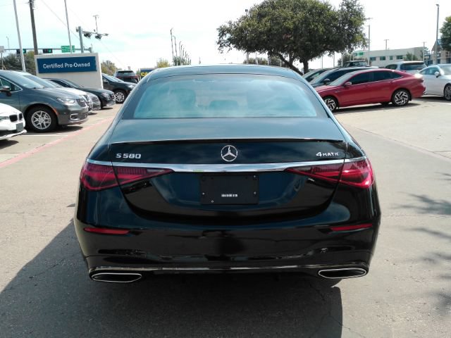Used 2023 Mercedes-Benz S 580 4MATIC Sedan w/ AMG Line image 9