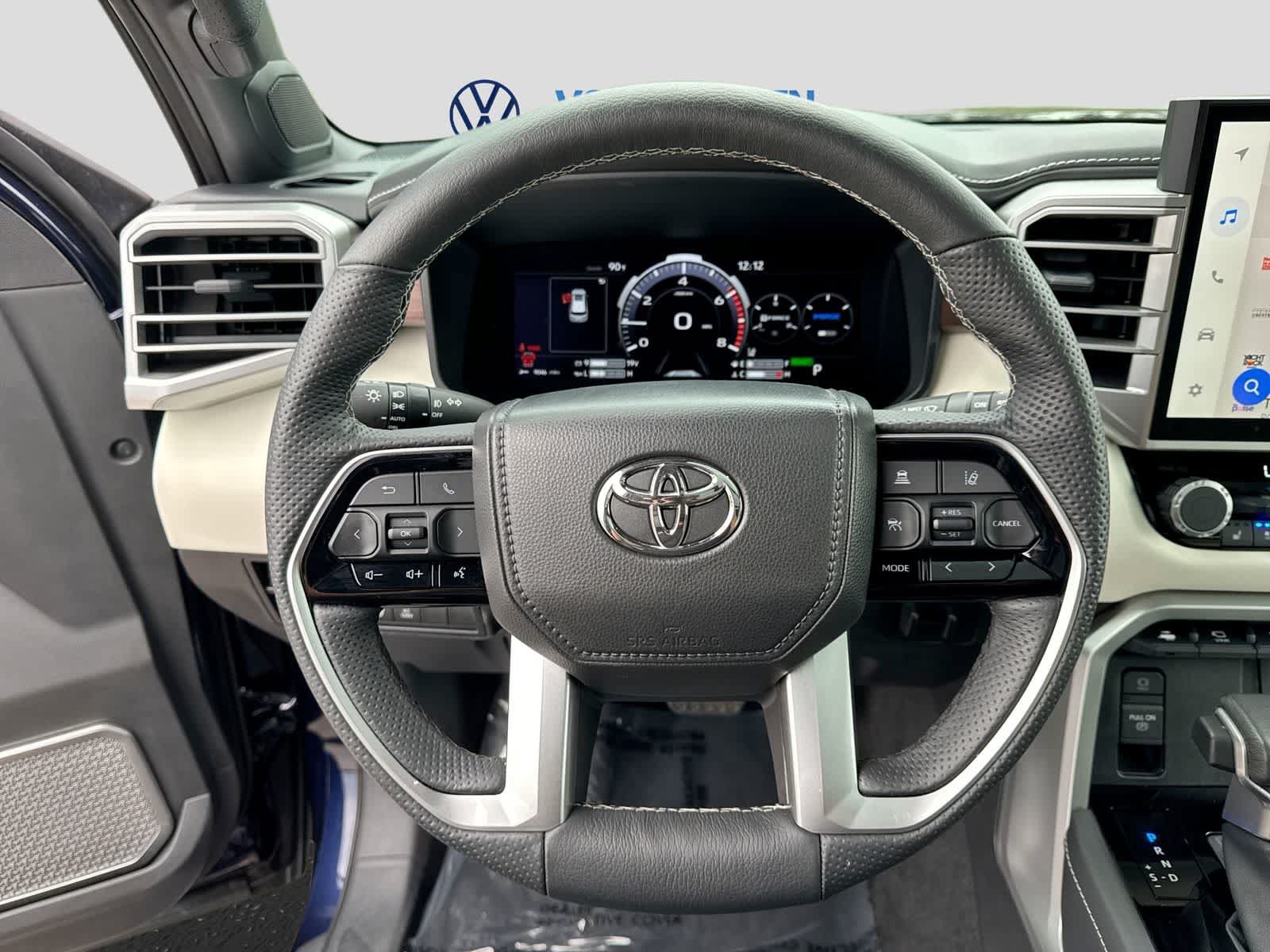 Used 2025 Toyota Sequoia Capstone AWD/4WD image 28