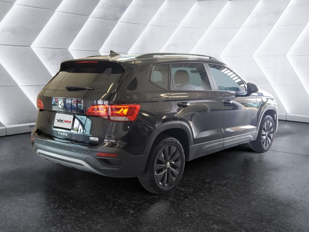 Used 2023 Volkswagen Taos S FWD image 4