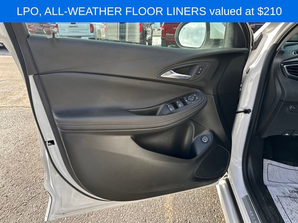 Used 2022 Buick Encore GX Select w/ Sport Touring Package image 10