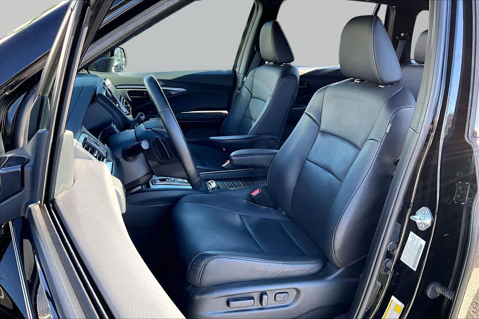 Used 2023 Honda Passport EX-L image 8