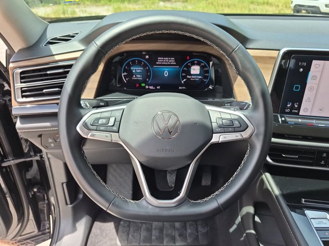 Used 2025 Volkswagen Atlas SE FWD image 22