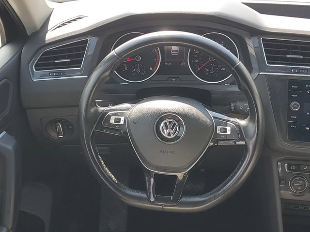 Used 2019 Volkswagen Tiguan SE w/ Panoramic Sunroof Package AWD/4WD image 12
