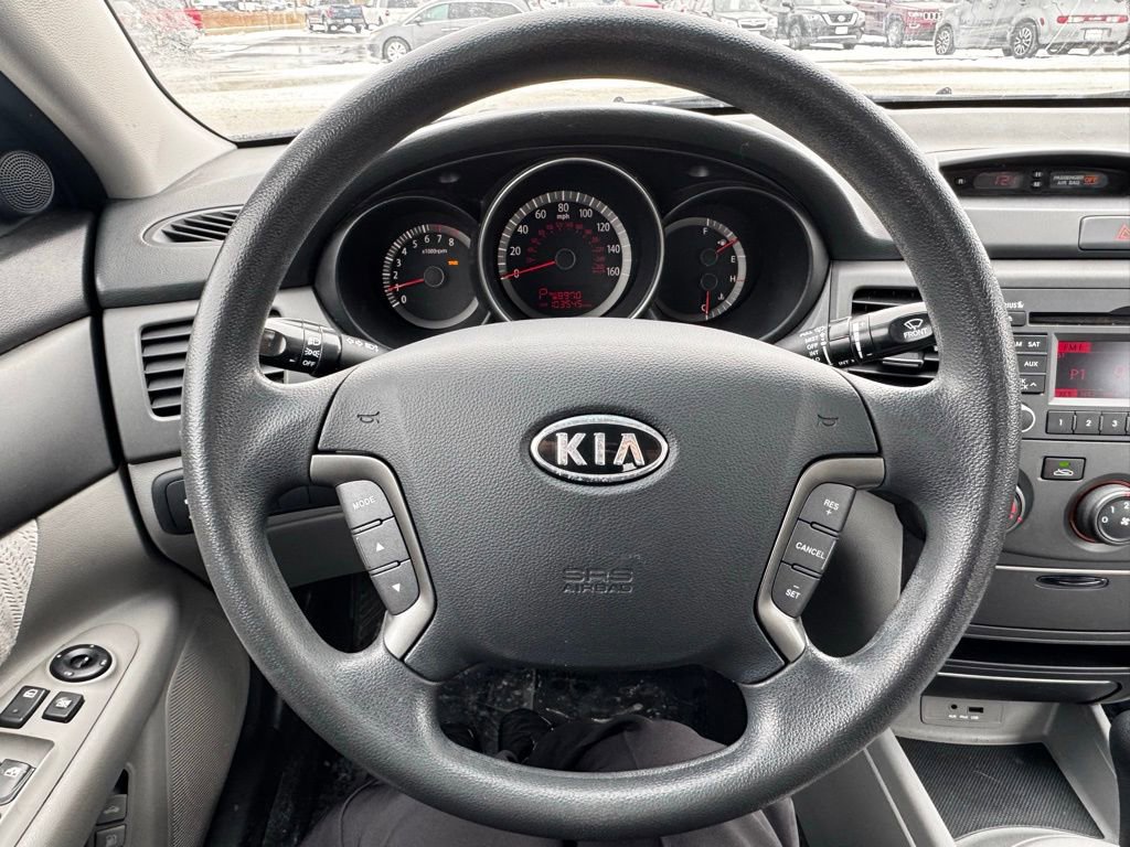 Used 2010 Kia Optima LX image 23