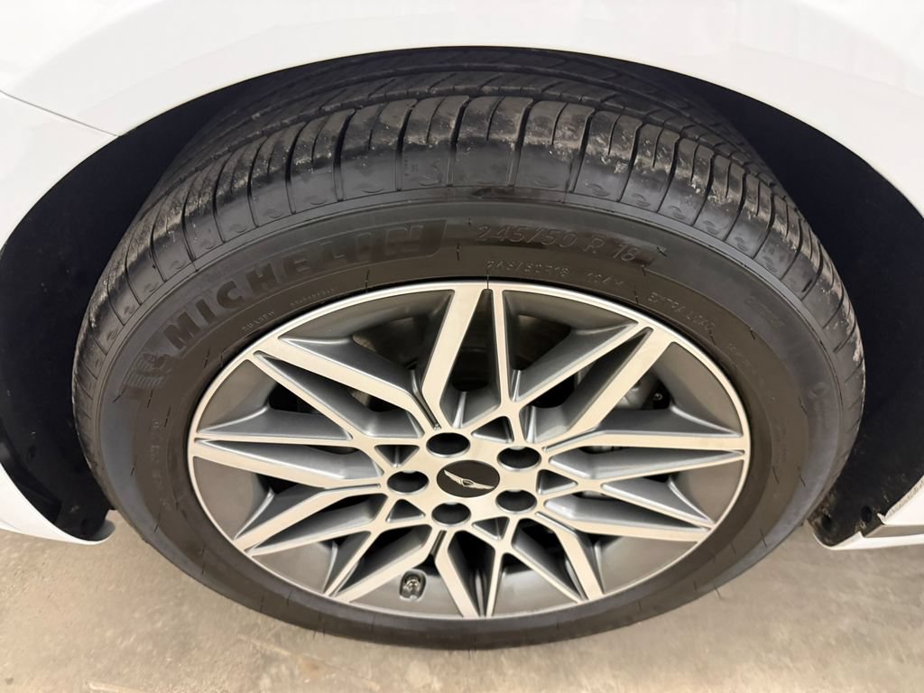 Certified 2025 Genesis G80 2.5T AWD/4WD image 12