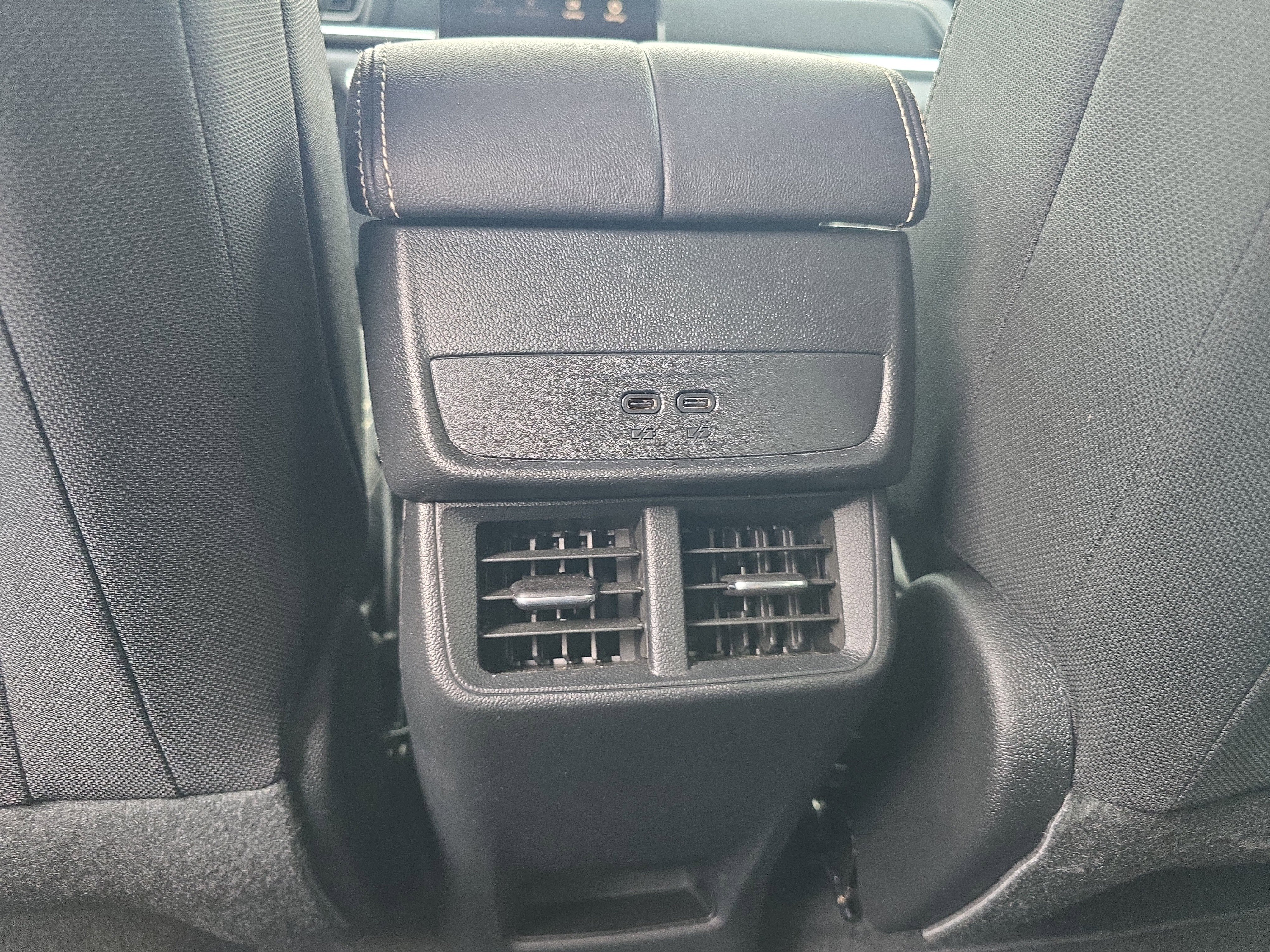 Used 2026 GMC Terrain Elevation w/ Black Edition image 16