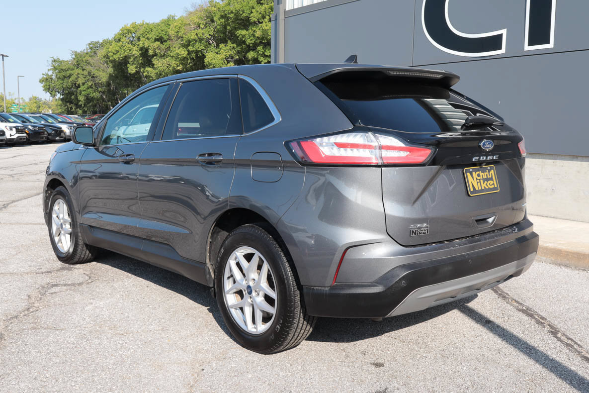 Used 2024 Ford Edge SEL AWD/4WD image 6