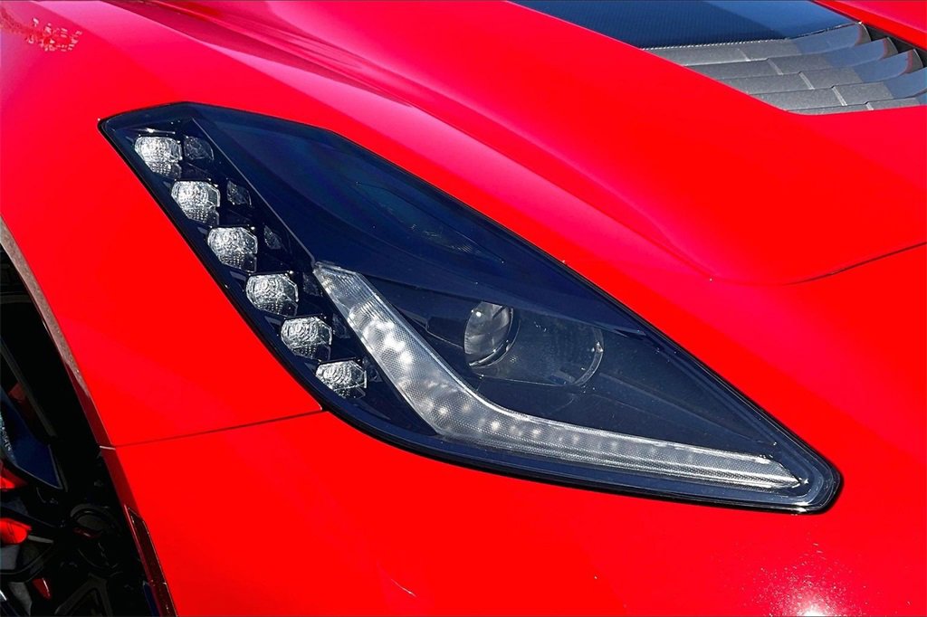Used 2016 Chevrolet Corvette Stingray w/ 3LT Preferred Equipment Group image 27