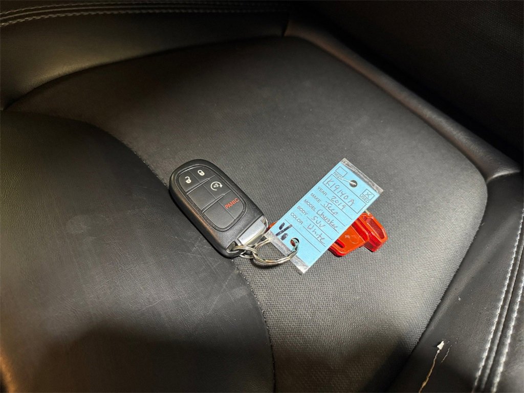 Used 2019 Jeep Cherokee Latitude Plus w/ Cold Weather Group image 32