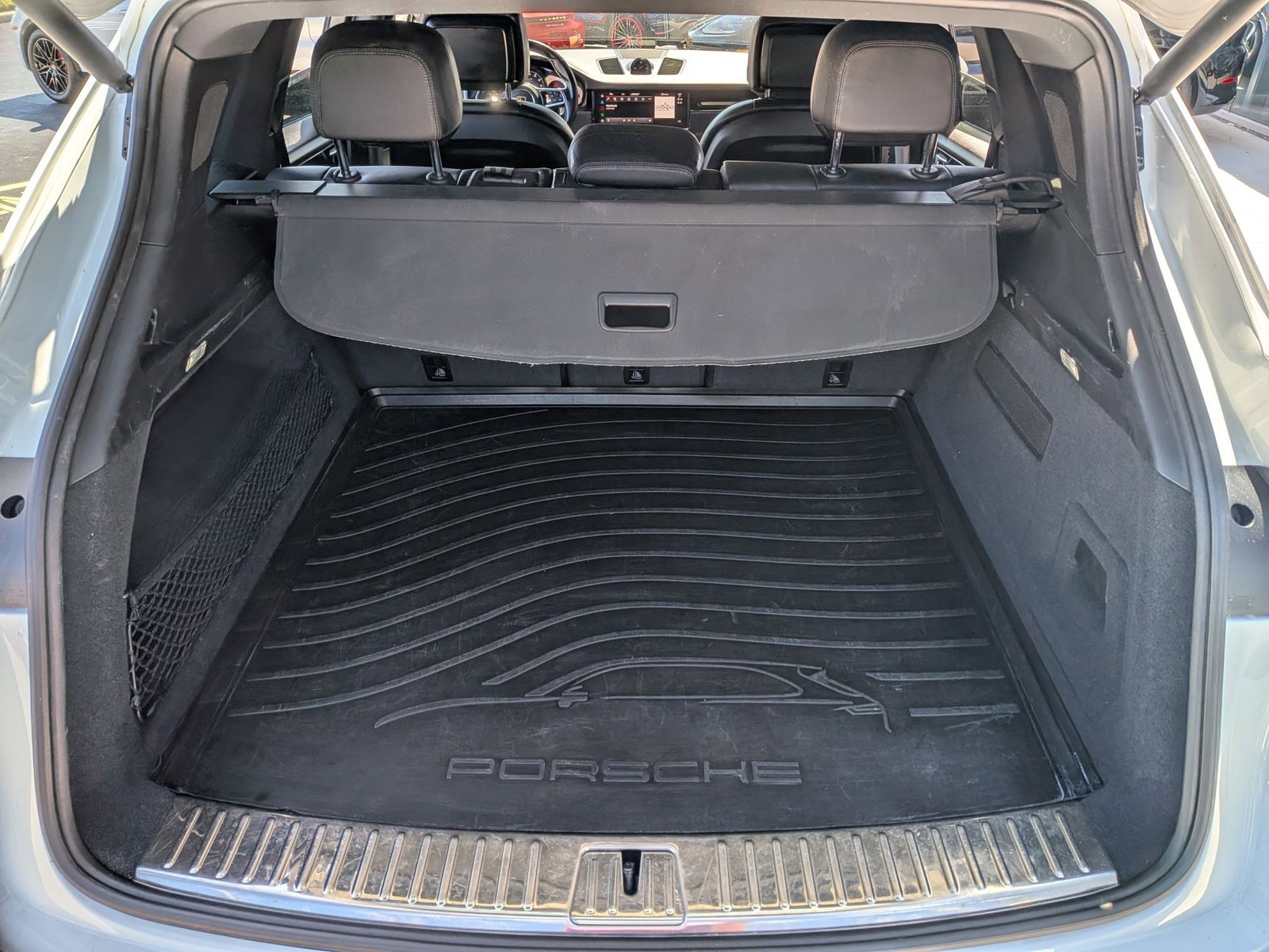 Used 2022 Porsche Cayenne image 21