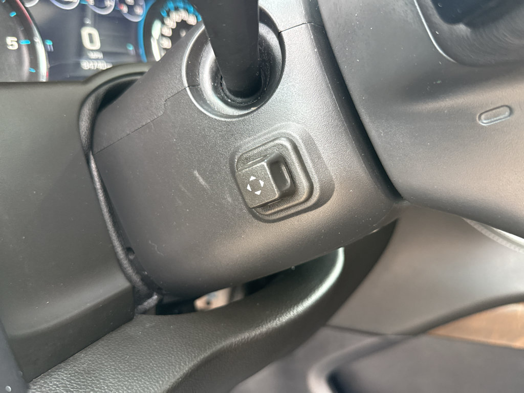 Used 2019 GMC Yukon Denali AWD/4WD image 16