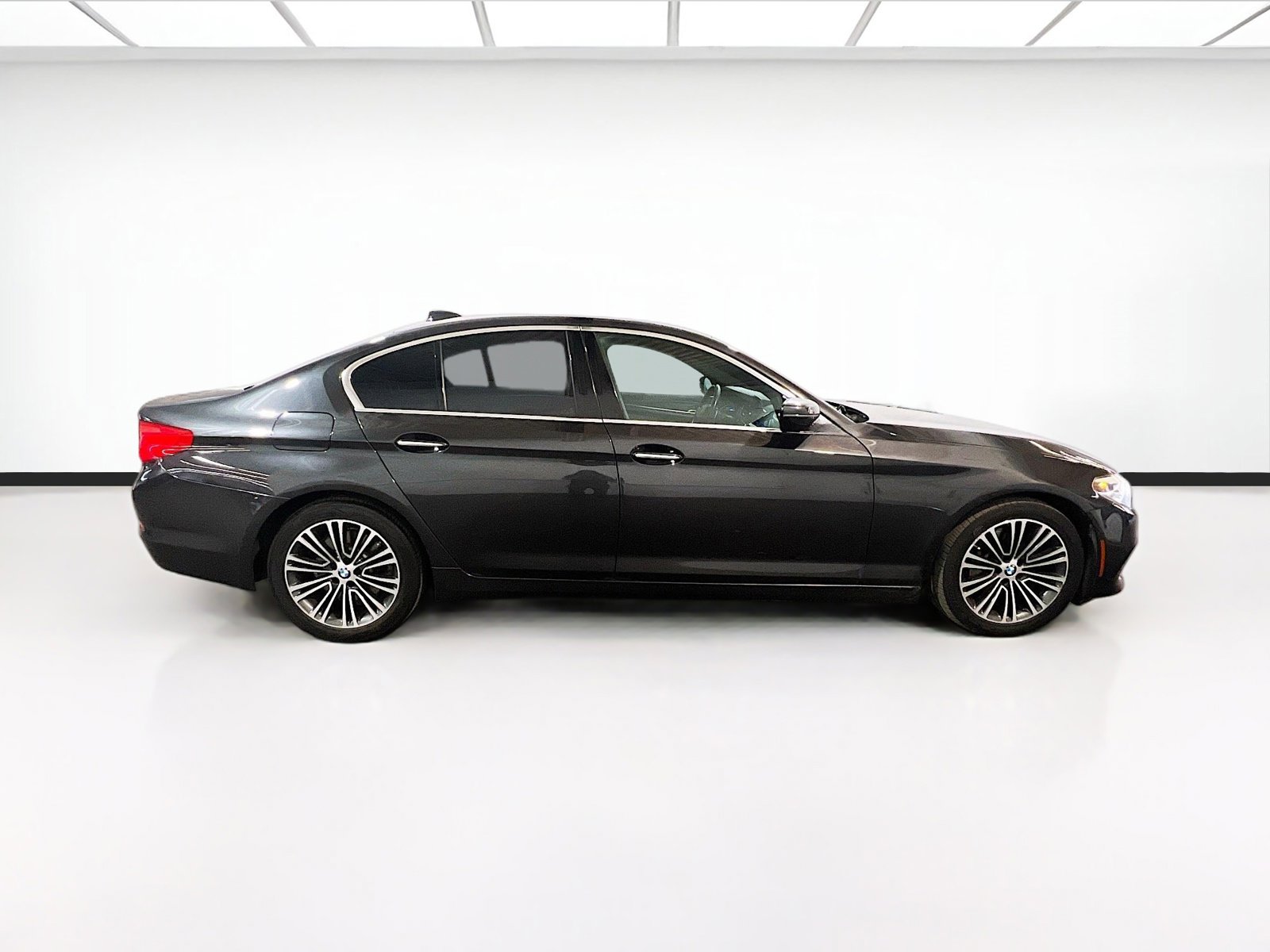 Used 2018 BMW 530i image 25