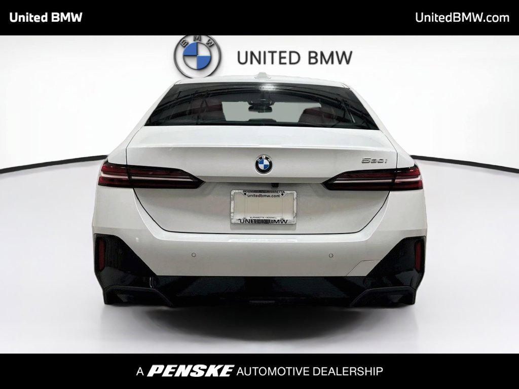 Used 2026 BMW 530i w/ M Sport Package RWD image 6