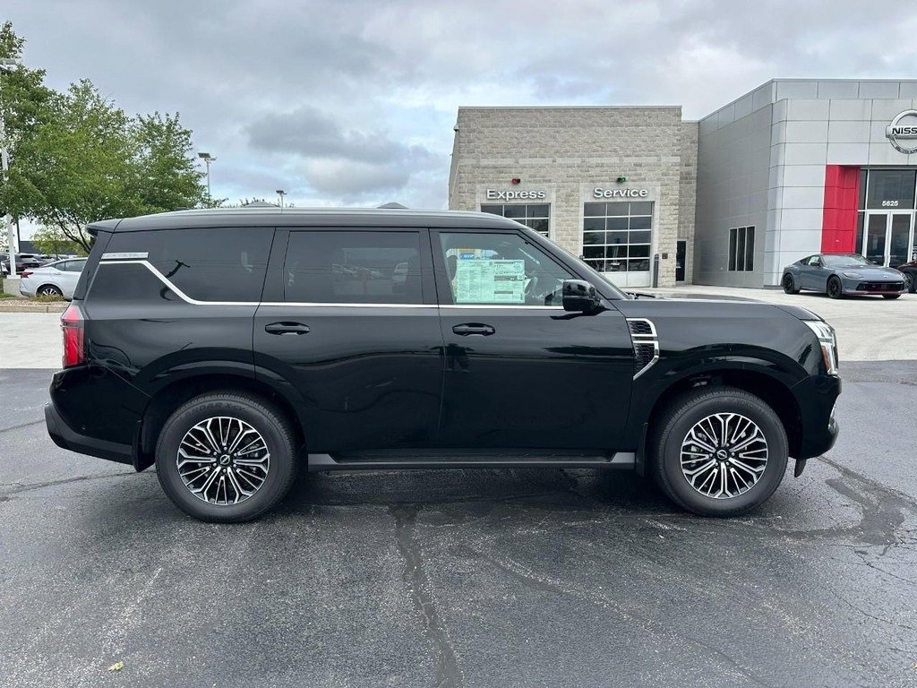 New 2025 Nissan Armada Platinum w/ Convenience Package image 2