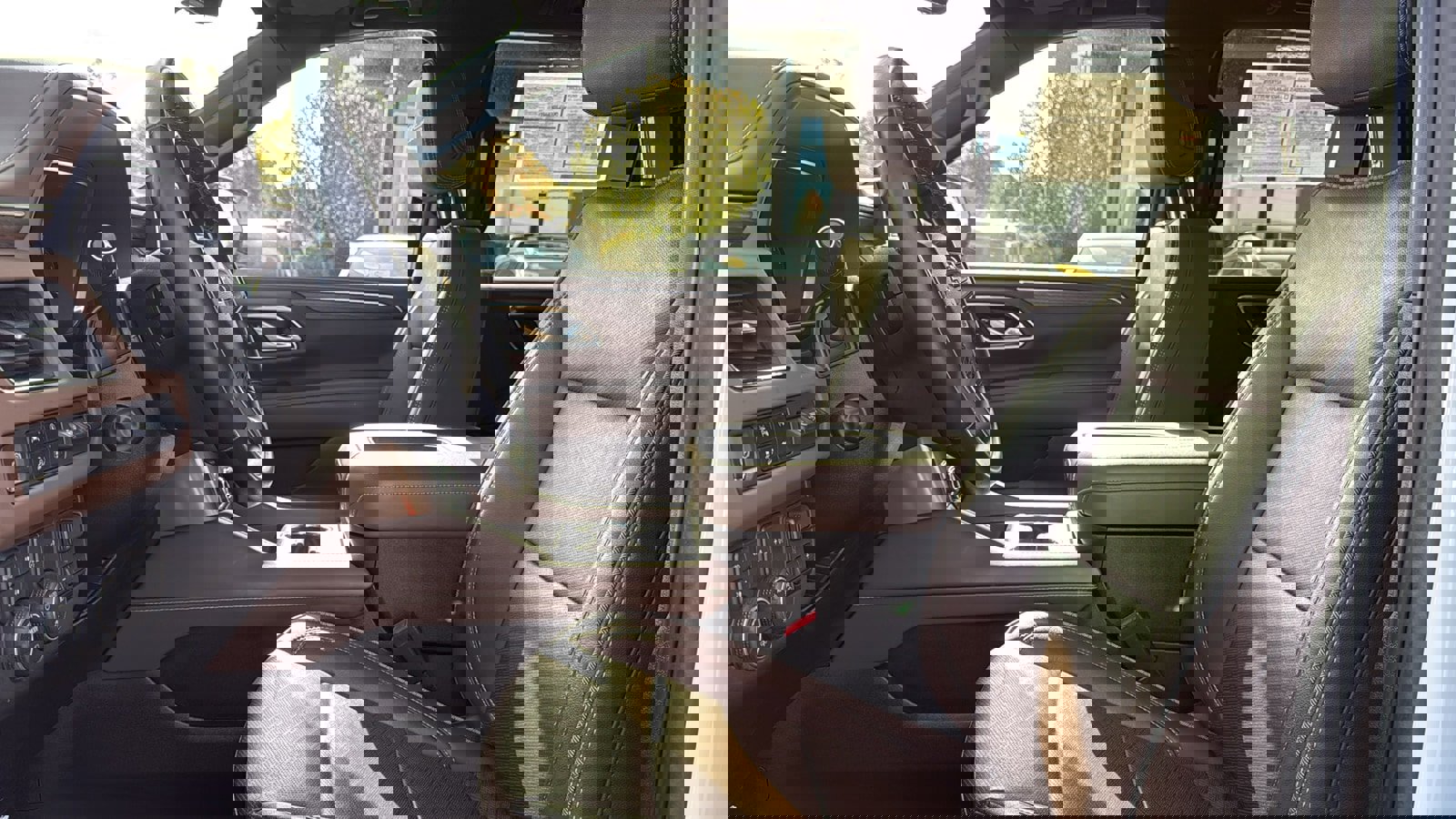 Used 2023 Chevrolet Tahoe High Country w/ LPO, Illumination Package image 12