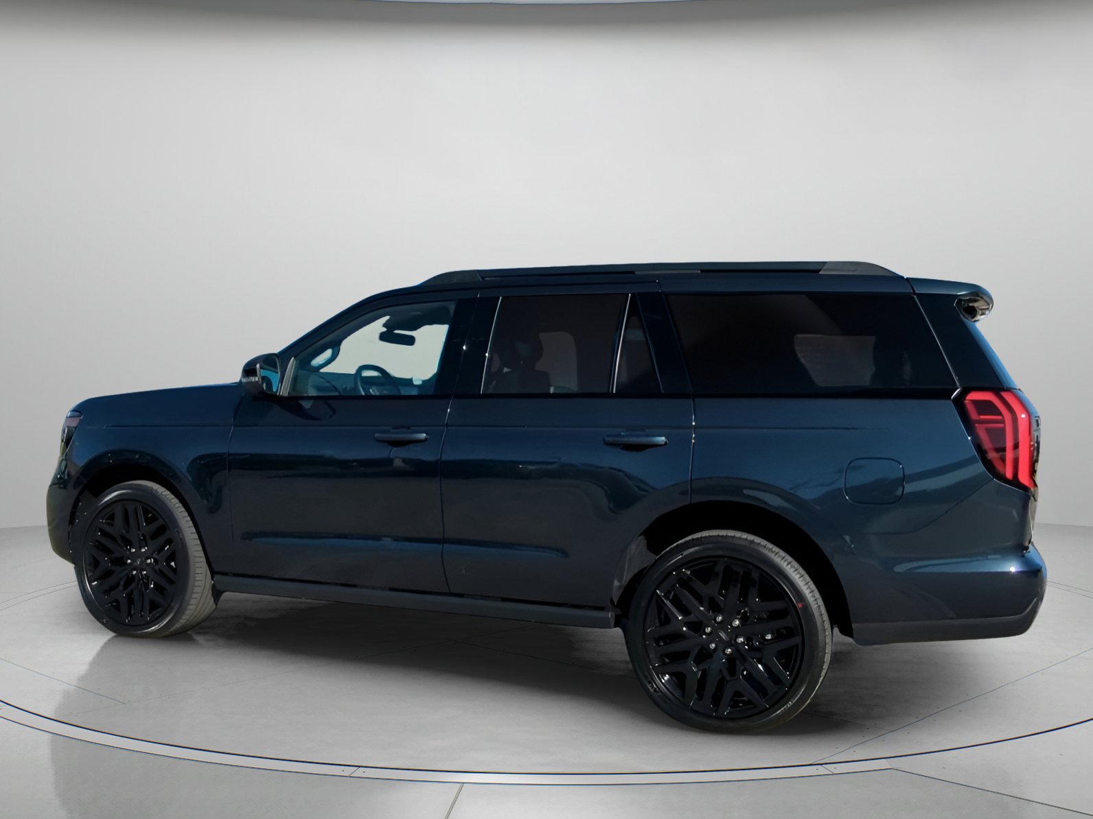 New 2026 Ford Expedition Platinum w/ Stealth Performance Package image 17
