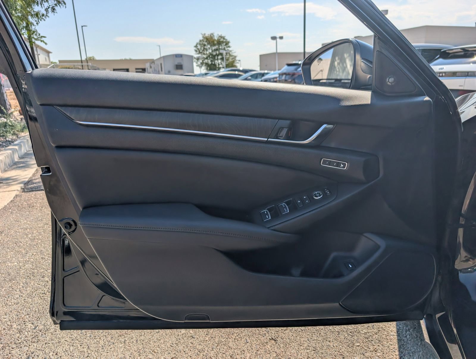 Used 2020 Honda Accord EX-L image 25